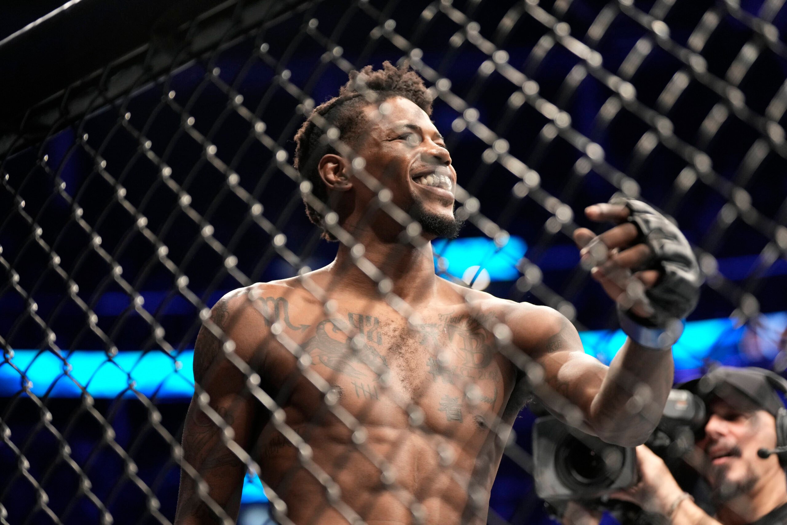 Kevin Holland hand injury UFC 287