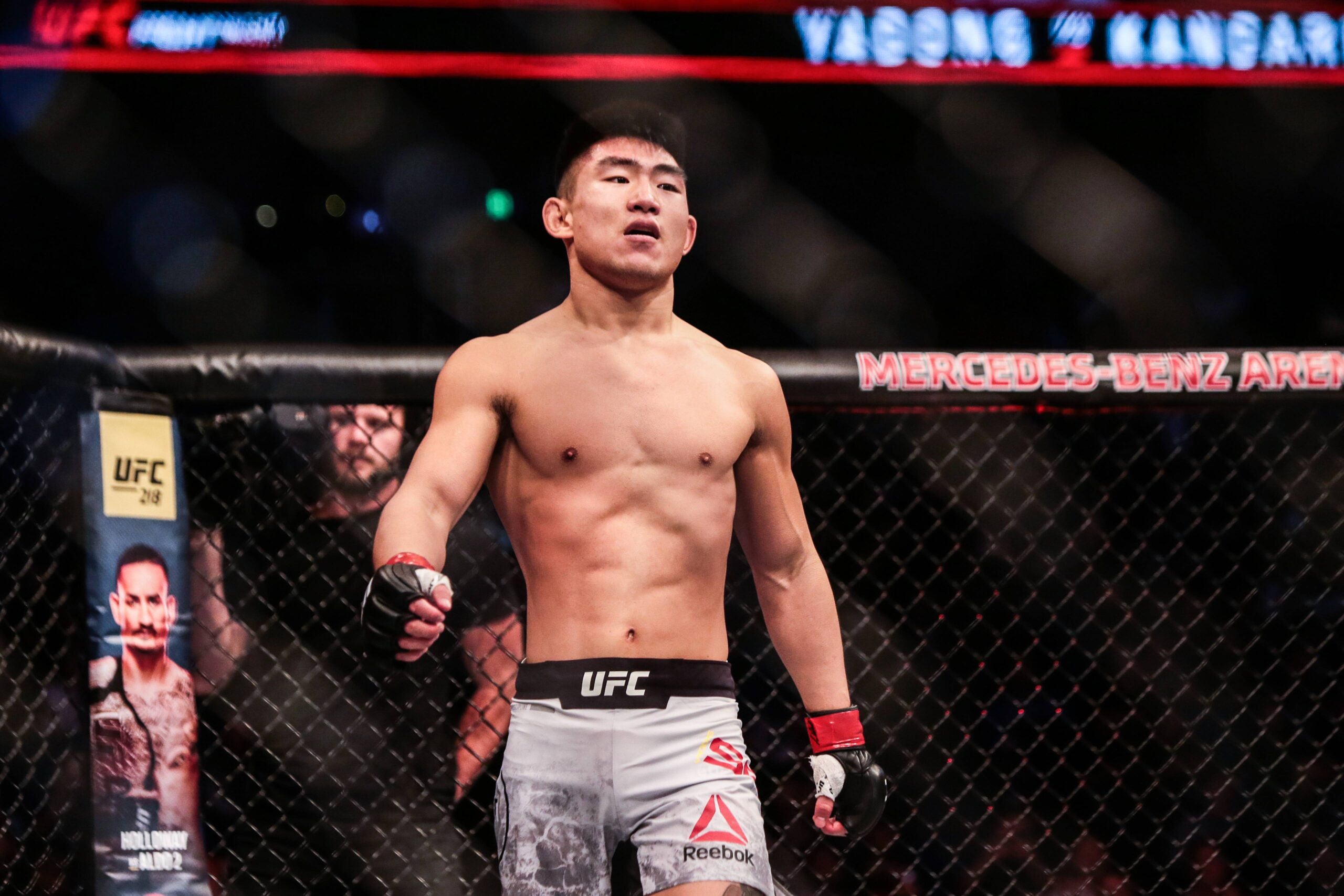 Song Yadong will face Ricky Simon in the main event of UFC Vegas 71.