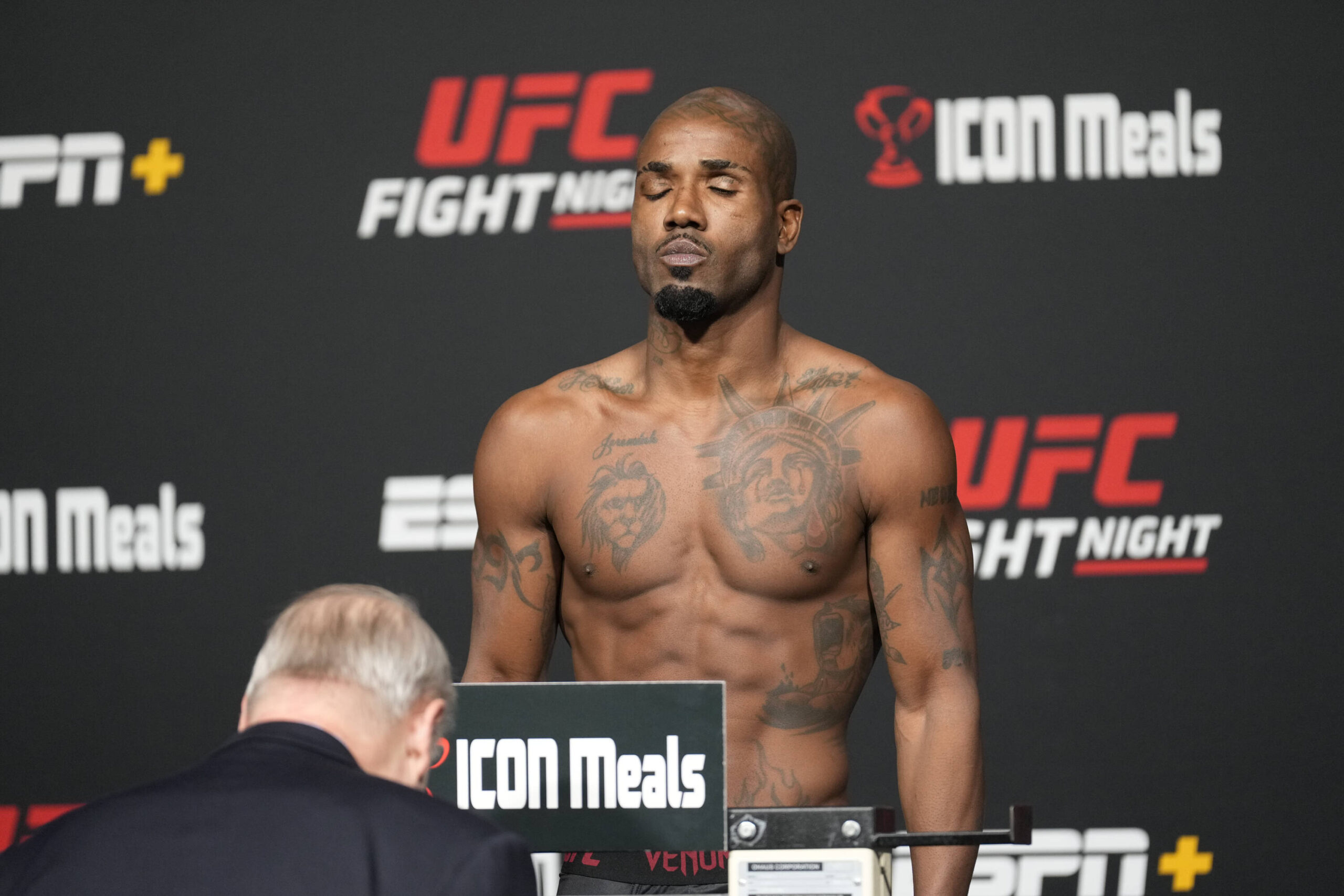 Bobby Green weighs in for his fight against Drew Dober.