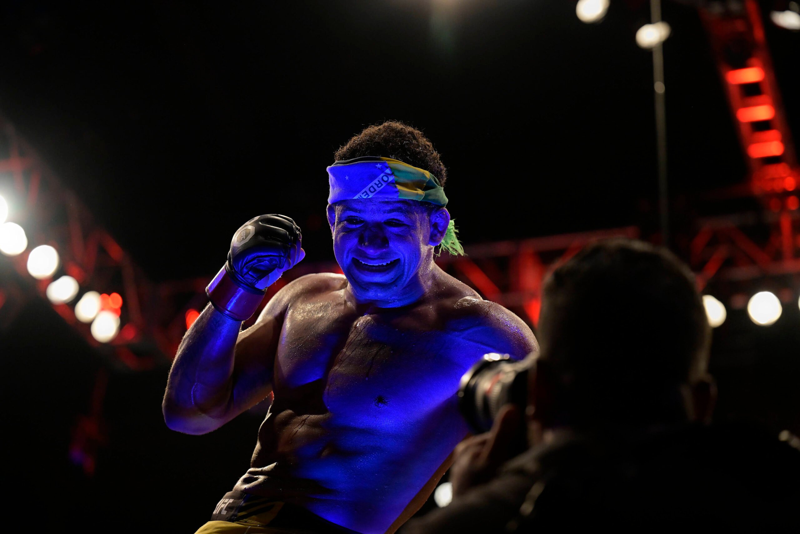 Gilbert Burns won a decision Over Jorge Masvidal in the UFC 287 co-main event