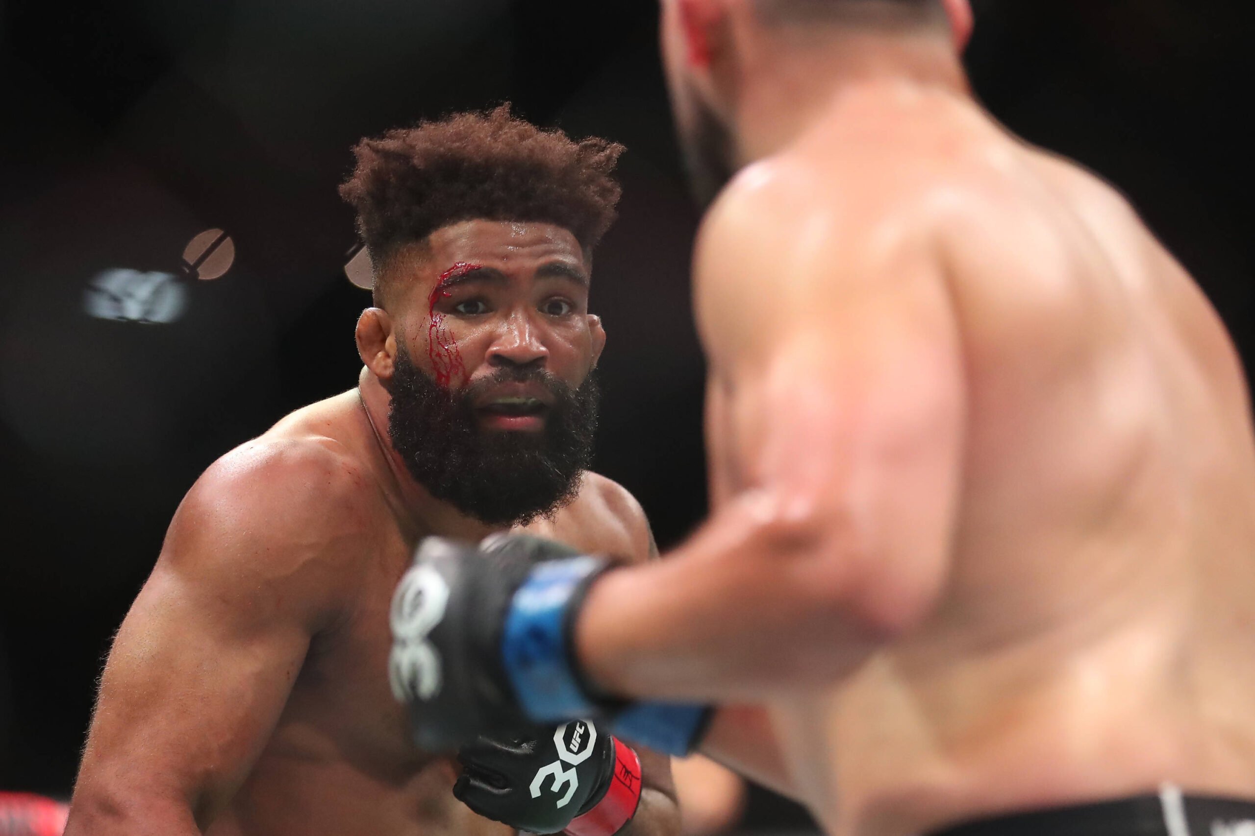Chris Curtis kept his 100 percent takedown defense intact vs. Kelvin Gastelum at UFC 287