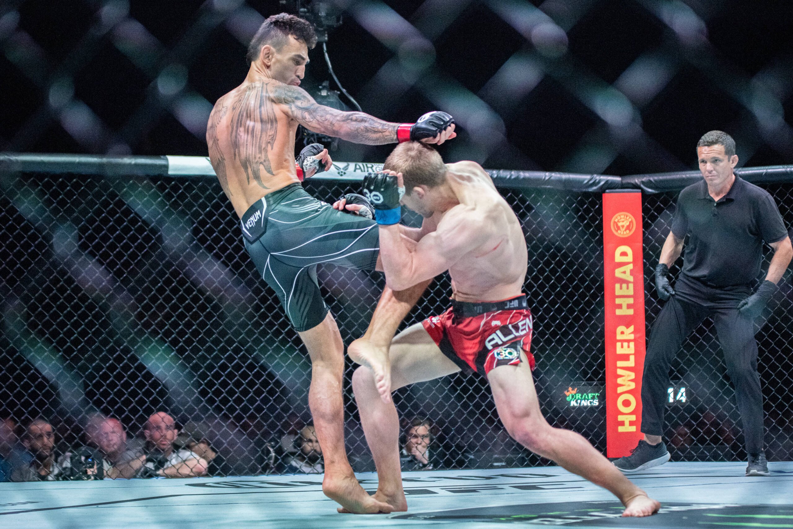 Max Holloway has landed more than 3k sig. strikes during his UFC career. UFC Fight Night