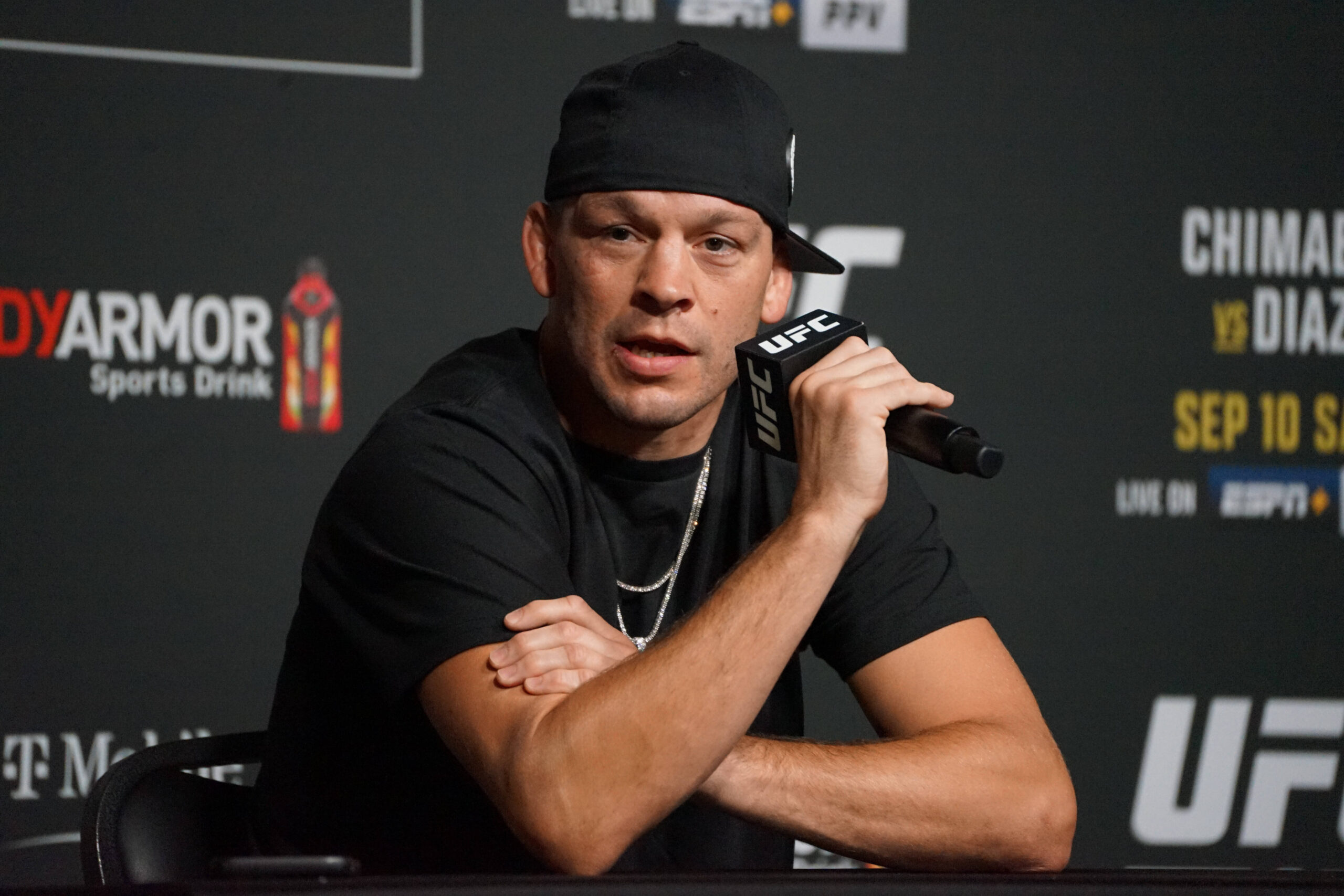 Nate Diaz slams wannabe boxer