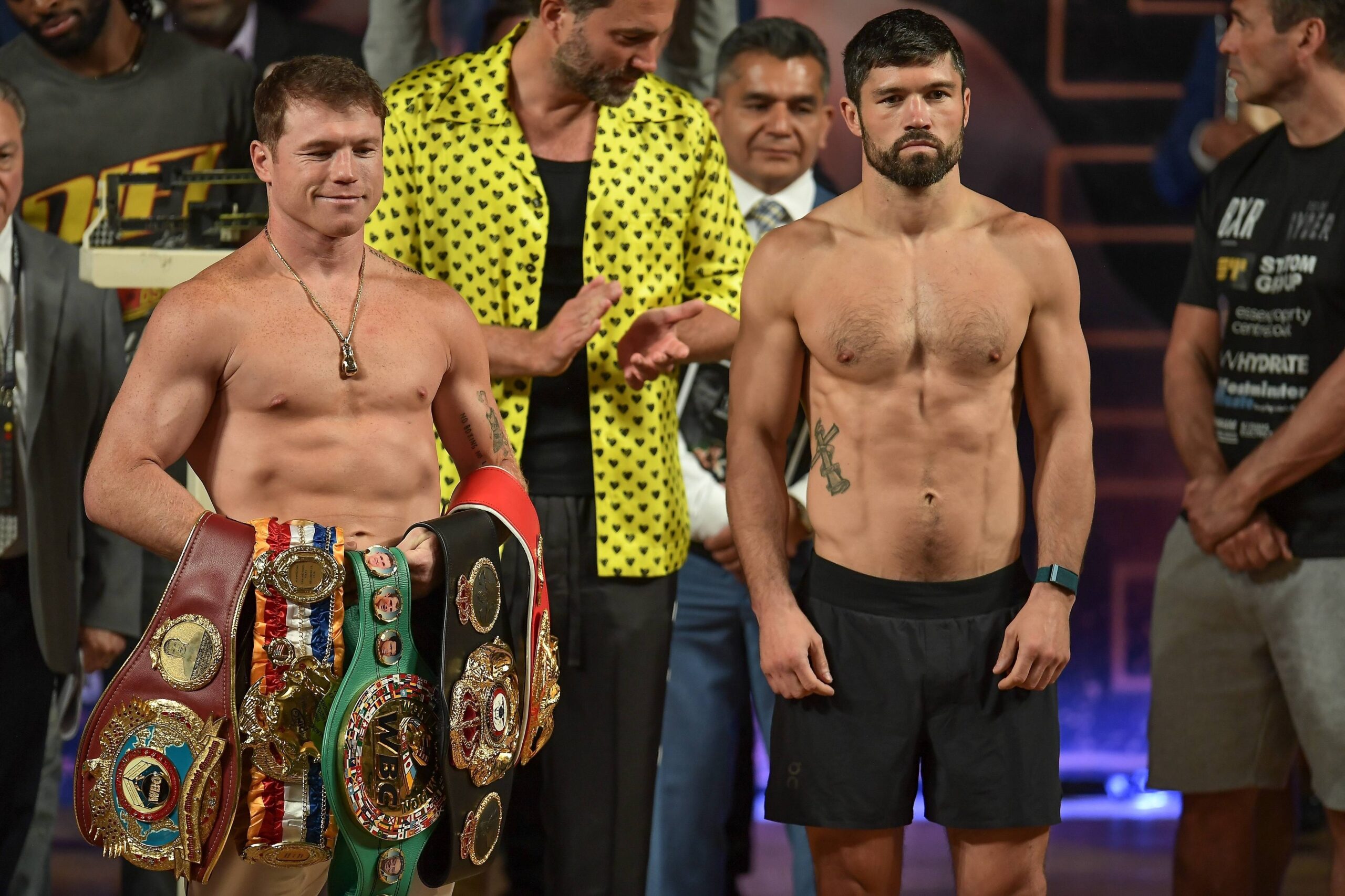 Canelo Alvarez vs. John Ryder weigh ins