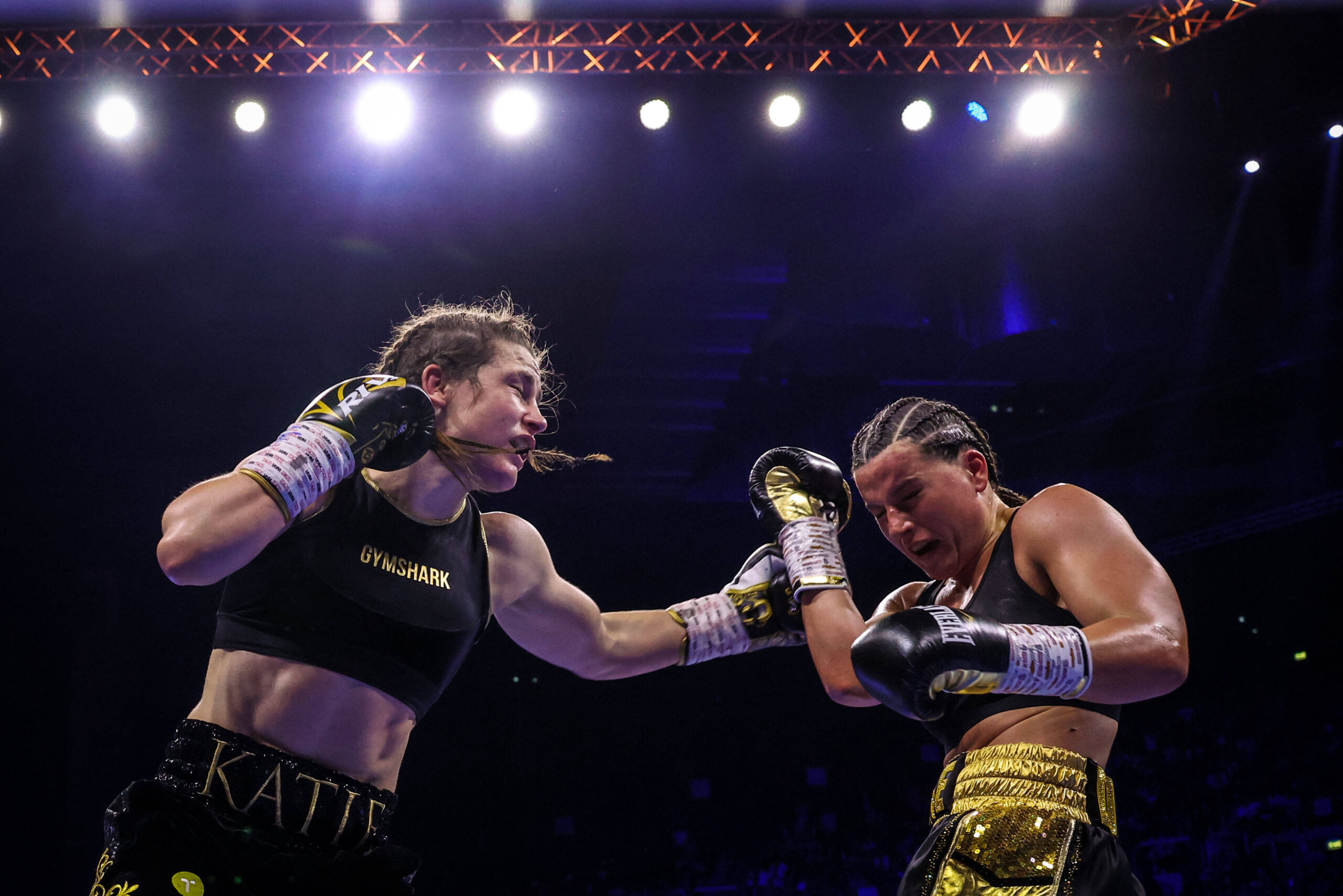Chantelle Cameron edges out Katie Taylor to retain her undisputed super lightweight titles in Dublin, Ireland on May 20, 2023 | IMAGO