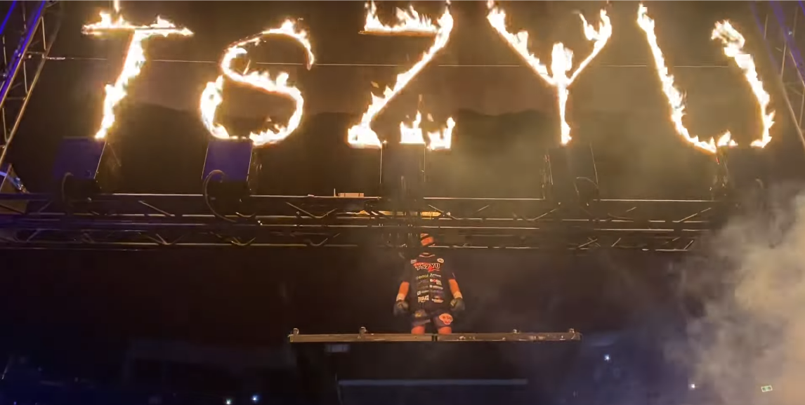 Tim Tszyu ring entrance.