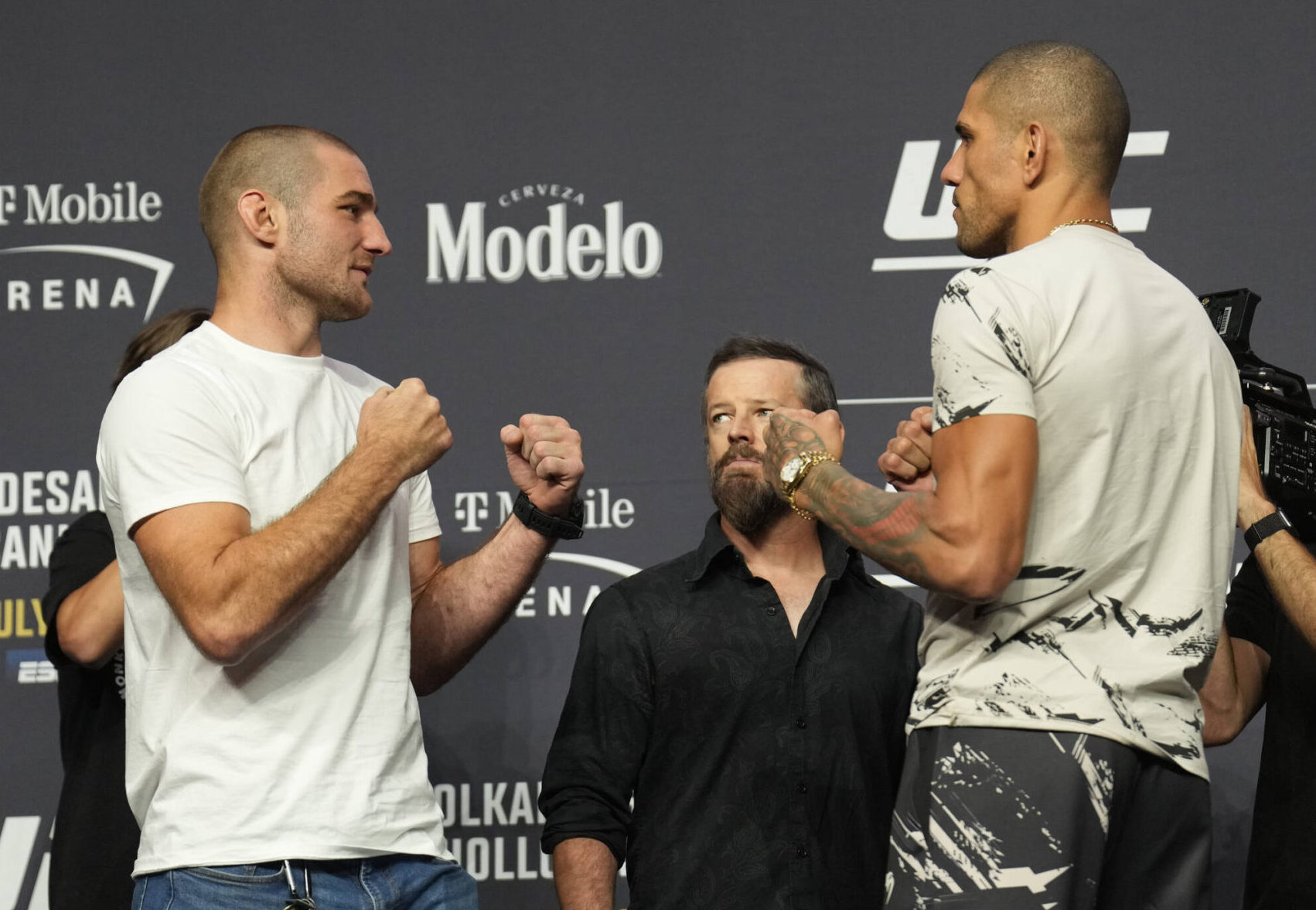 June 30, 2022, LAS VEGAS, NV, LAS VEGAS, NV, United States: LAS VEGAS, NV - June 30: Sean Strickland (L) and Alex Pereira (R) face-off for the pres...