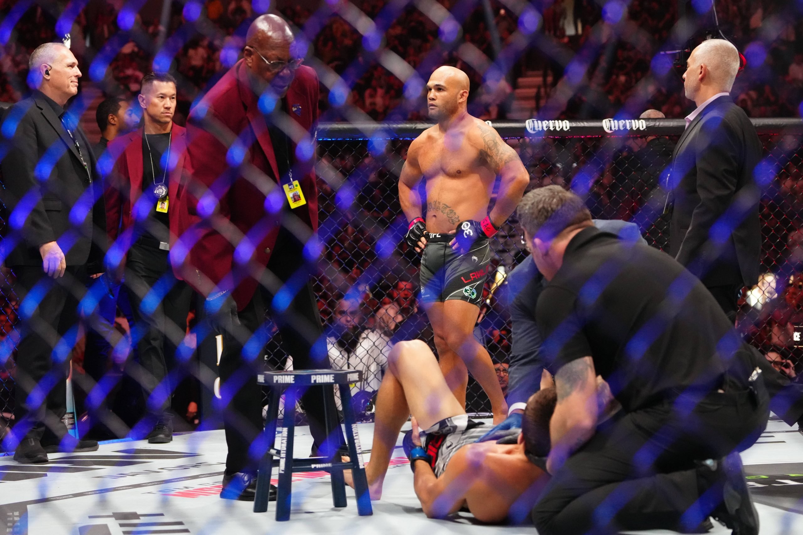 MMA: UFC 290 - Lawler vs Price Jul 8, 2023; Las Vegas, Nevada, USA; Robbie Lawler (red gloves) reacts to defeating Niko Price (blue gloves) during ...