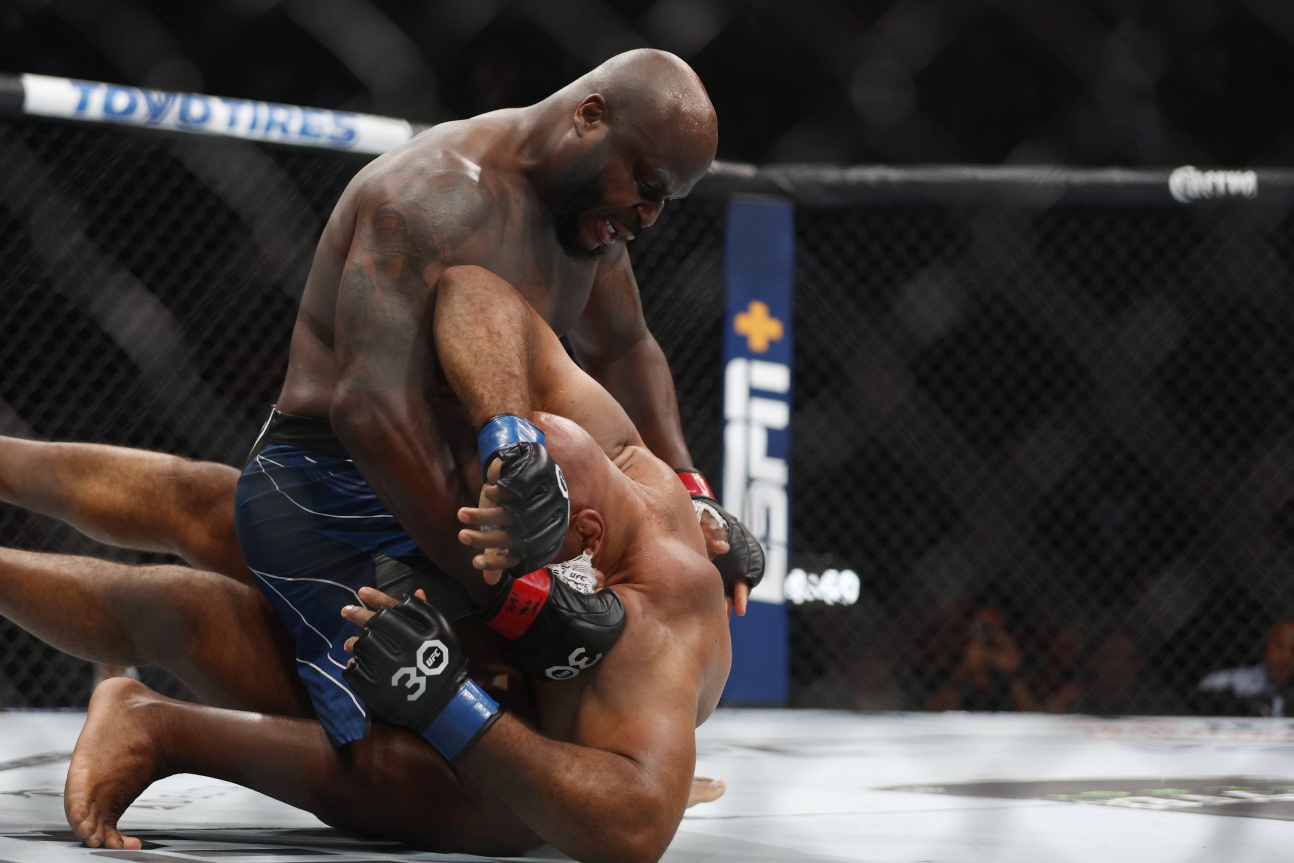 Derrick Lewis had a big night at UFC 291.
