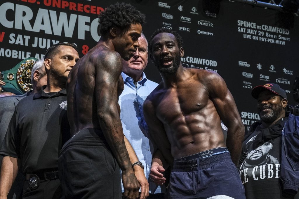 Head's up UFC! Terence Crawford has a wrestling and submission game