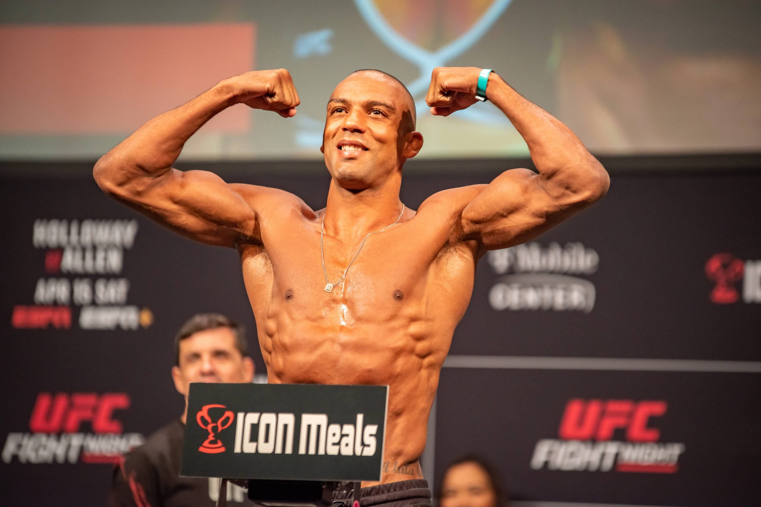 Sodiq Yusuff vs. Edson Barboza headlines Saturday's UFC fight night card in Vegas