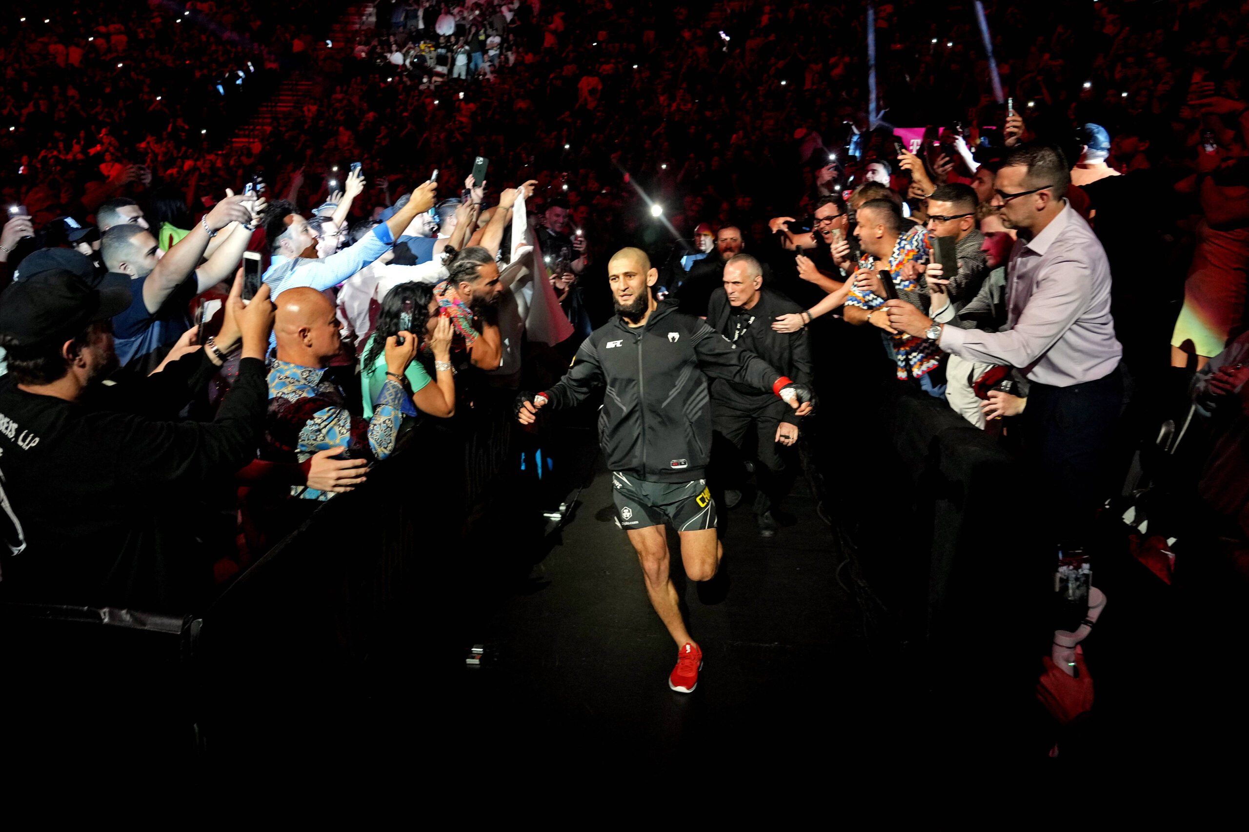 MMA: UFC 279-Chimaev vs Holland, Sep 10, 2022; Las Vegas, Nevada, USA; Khamzat Chimaev (red gloves) fights Kevin Holland (blue gloves) during UFC 2...