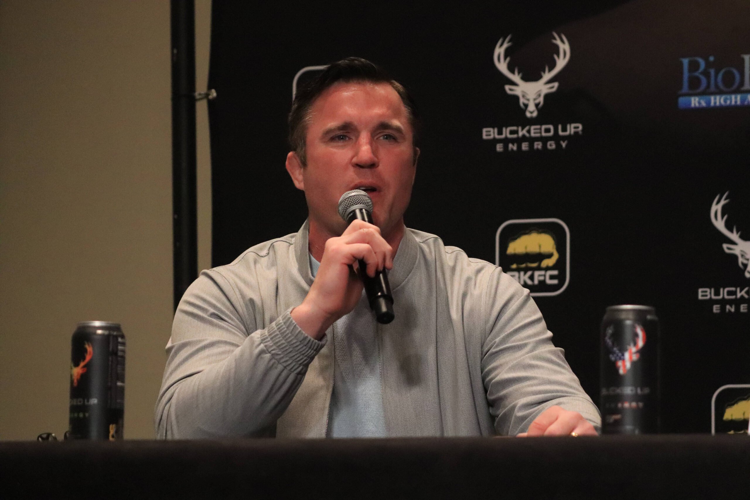IMAGO/ZUMA WIRE: Chael Sonnen lost a bet to UFC rival Anderson Silva.