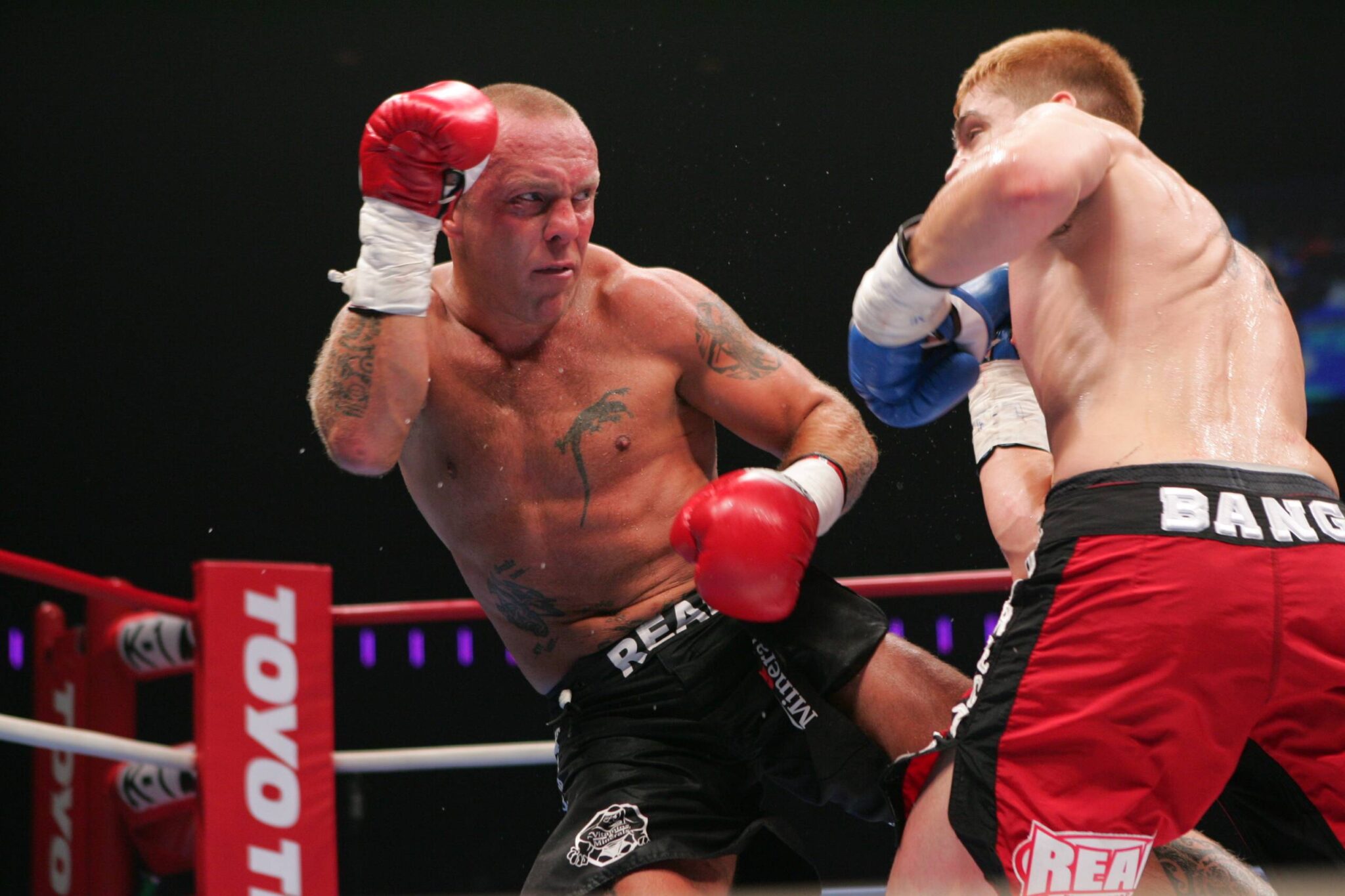 Ramon Dekkers vs Duane Ludwig K1 World Max 2005 kickboxing