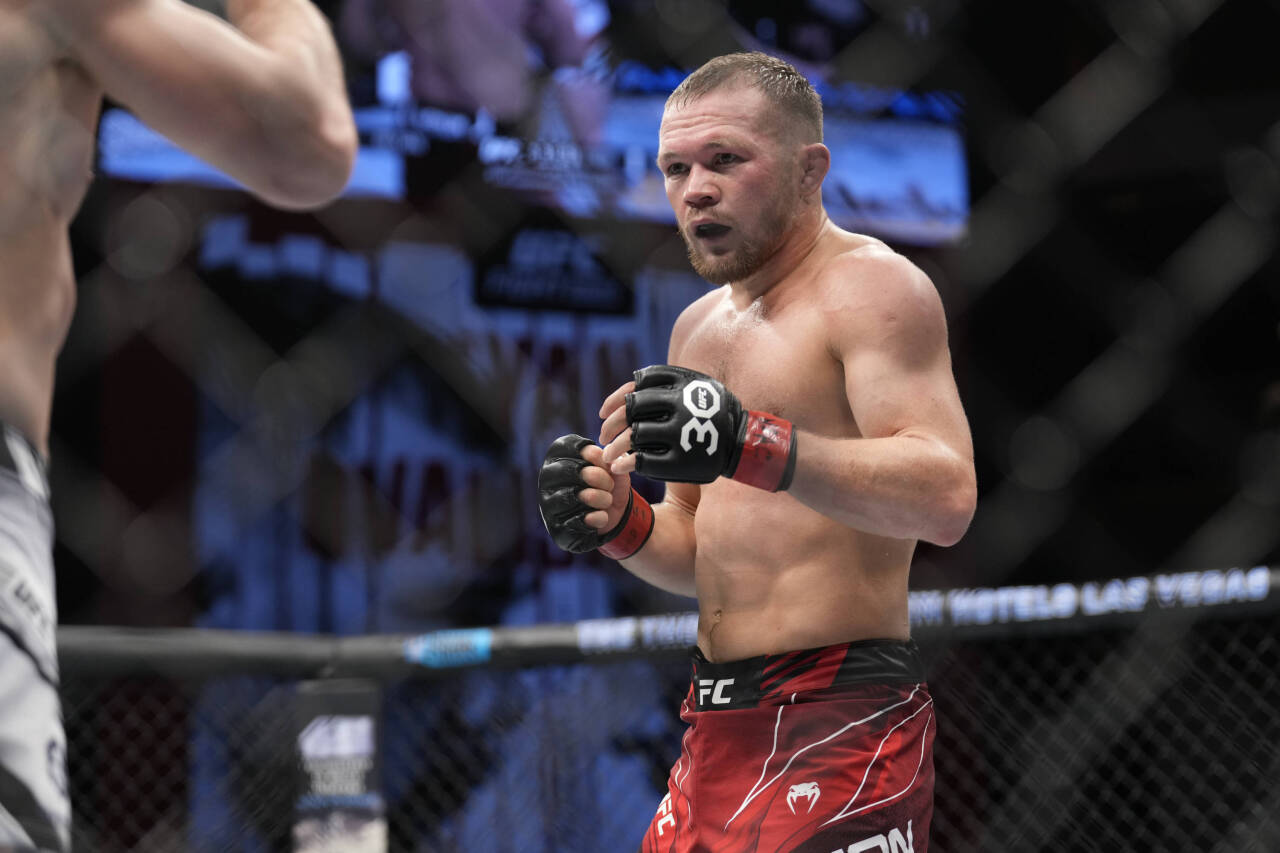 March 11, 2023, Las Vegas, NV, Las Vegas, NV, USA: LAS VEGAS, NV - MARCH 11: (R-L) Petr Yan punches Merab Dvalishvili in their Bantamweight fight d...