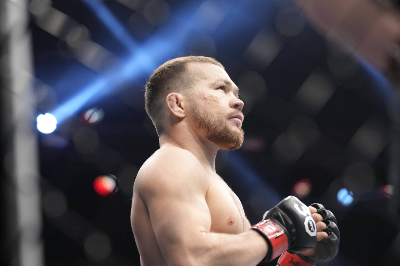 March 11, 2023, Las Vegas, NV, Las Vegas, NV, USA: LAS VEGAS, NV - MARCH 11: Petr Yan prepares to fight Merab Dvalishvili in their Bantamweight fig...