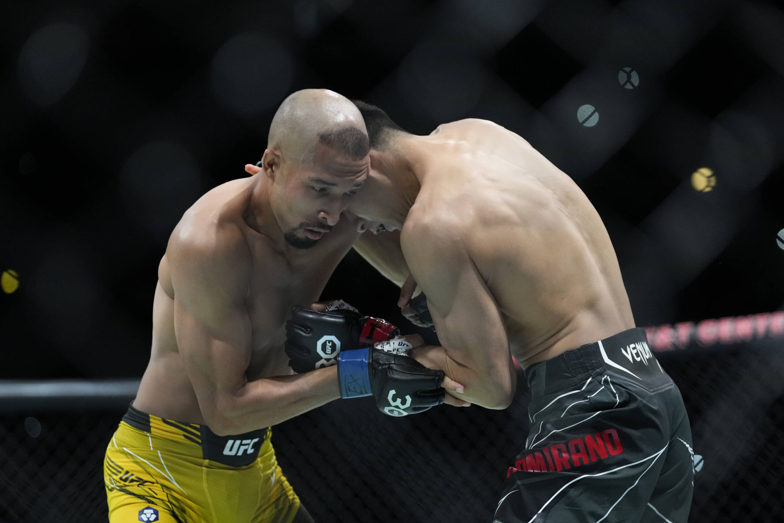 March 25, 2023, San Antonio, Texas, San Antonio, Texas, USA: SAN ANTONIO, TEXAS - MARCH 25: (R-L) Victor Altamirano battles Vinicius Salvador in th...