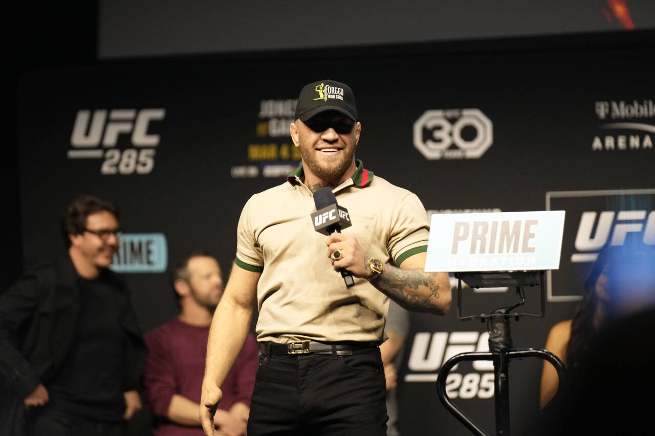 March 3, 2023, Las Vegas, NV, LAS VEGAS, NEVADA, United States: LAS VEGAS, NV - March 3: Conor McGregor speaks with the fans following the face-off...