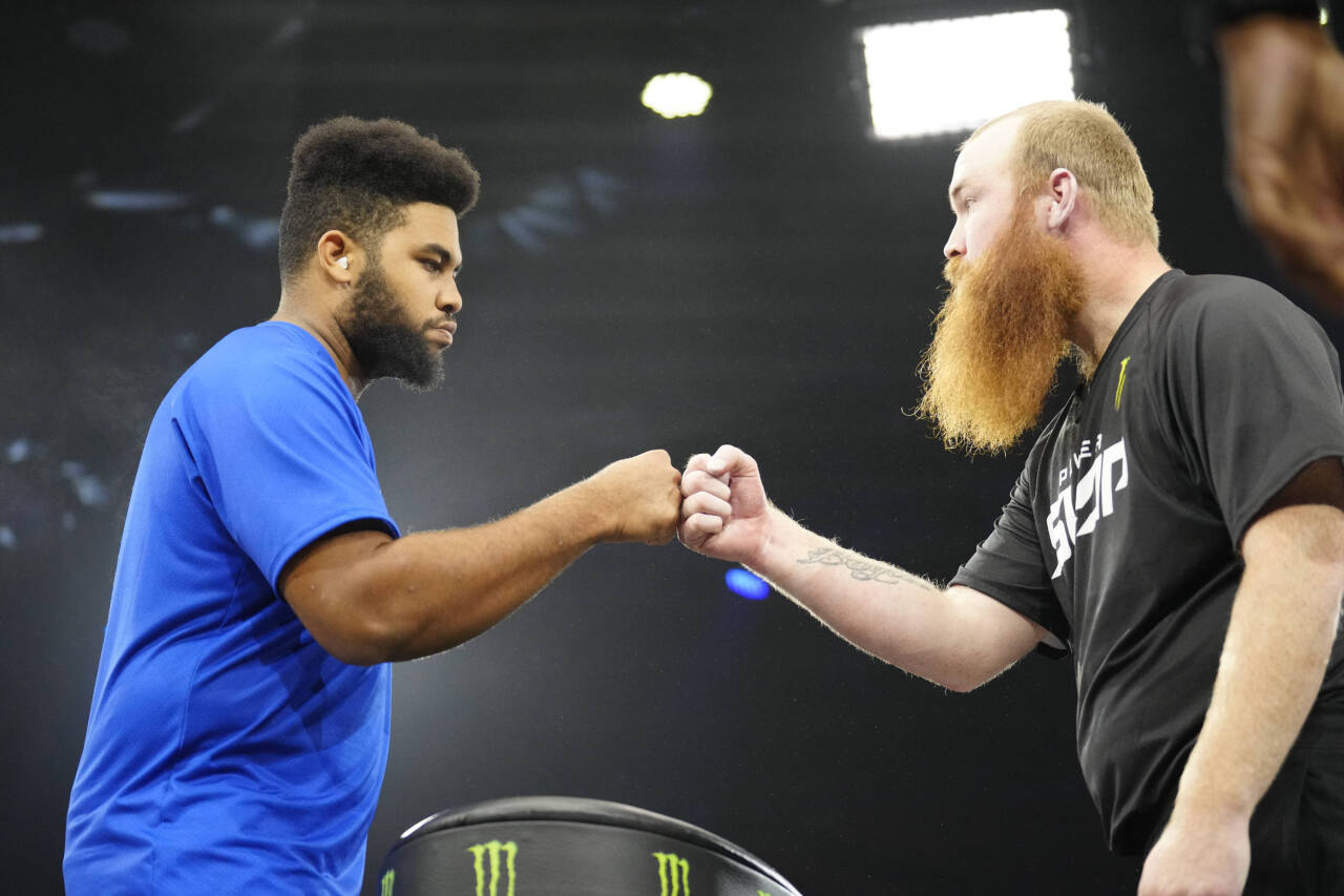 UFC, Slap For Cash - Ohrfeigen-Event in Las Vegas May 24, 2023, Las Vegas, NV, LAS VEGAS, NV, United States: LAS VEGAS, NV - MAY 24: Damien Ã¢â‚¬oe...