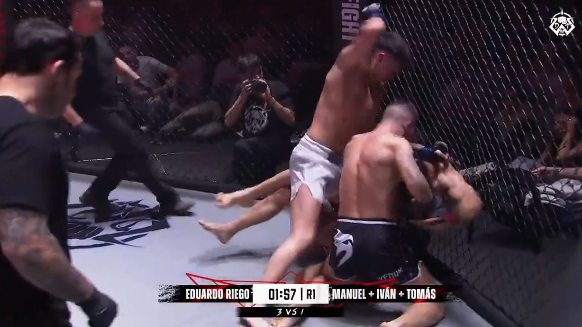 Eduardo Riego overwhelmed by 3 opponents at Dogfight Wild Tournament. MMA