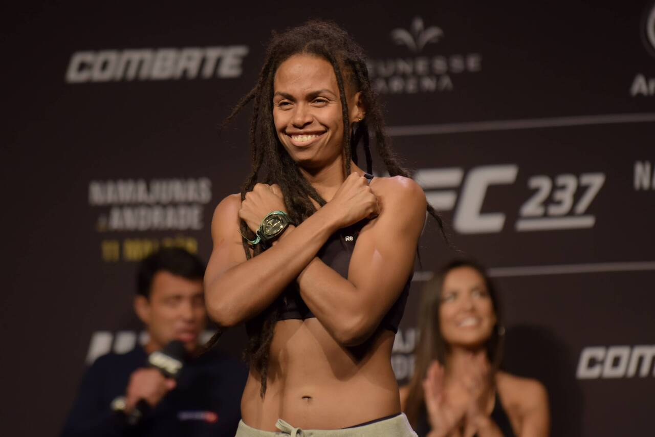 UFC 237 Manajunas vs Andrade RIO DE JANEIRO, RJ - 10.05.2019: UFC 237 MANAJUNAS VS ANDRADE - On the balance Luana Carolina "Dread&quduring the...