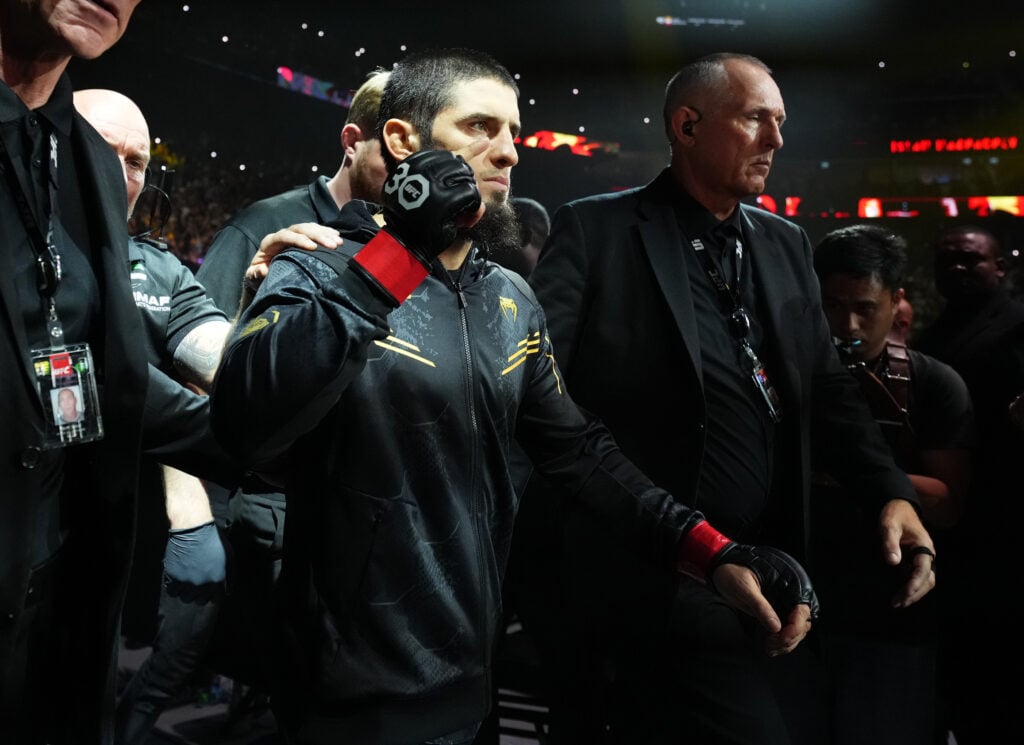 UFC 294: Makhachev v Volkanovski 2