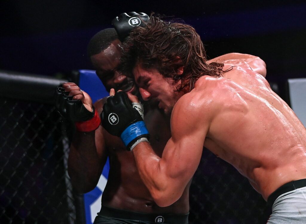 Aaron Jeffery during his fight with Fabian Edwards