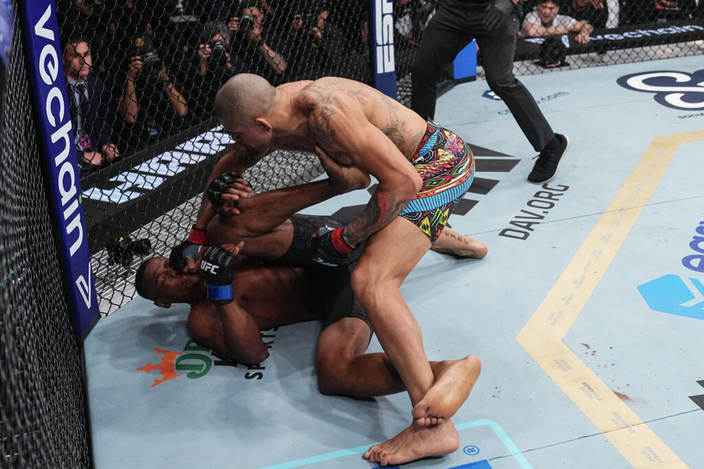 UFC 300: Pereira v Hill