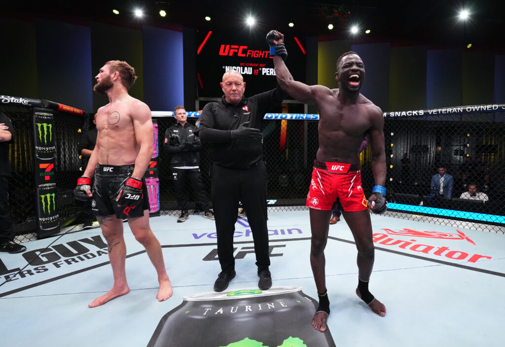 UFC Fight Night: Pearce v Onama