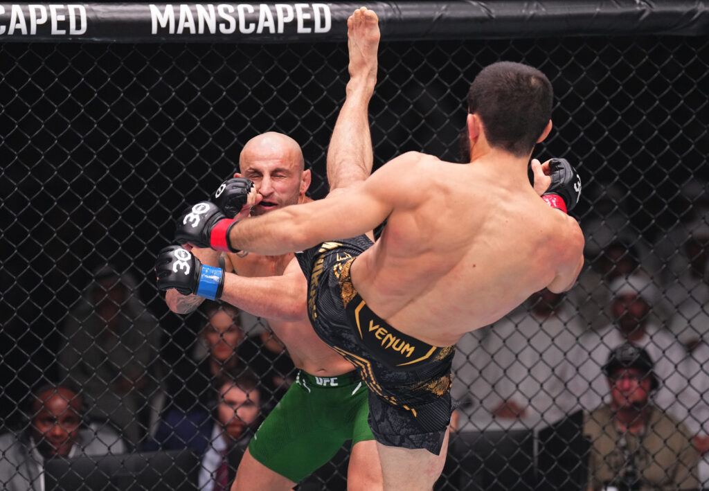 UFC 294: Makhachev v Volkanovski 2