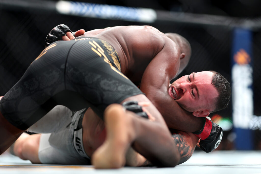 UFC 296: Edwards v Covington