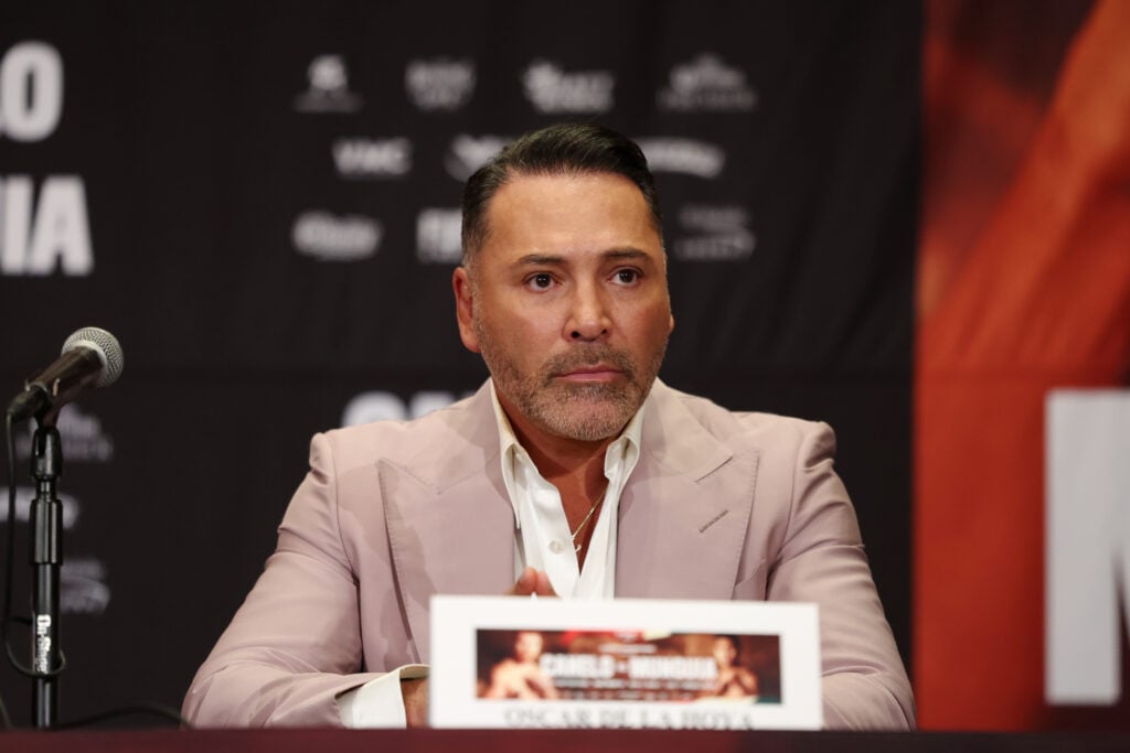 Oscar De La Hoya at a press conference