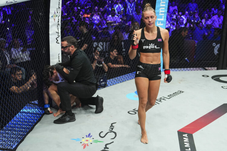 Dakota Ditcheva celebrates after landing a first round KO of Chelsea Hackett
