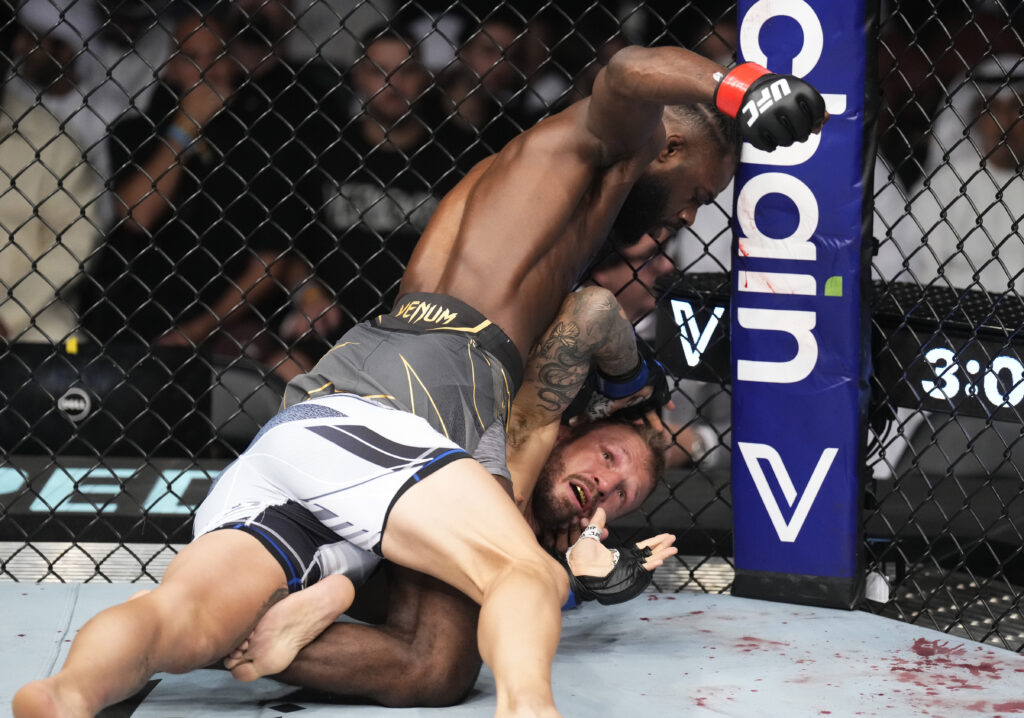 UFC 280: Sterling v Dillashaw