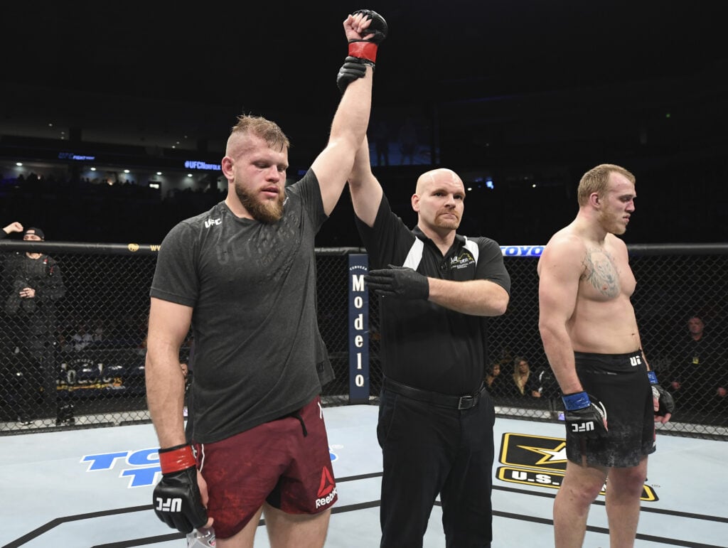 UFC Fight Night: Tybura v Spivac