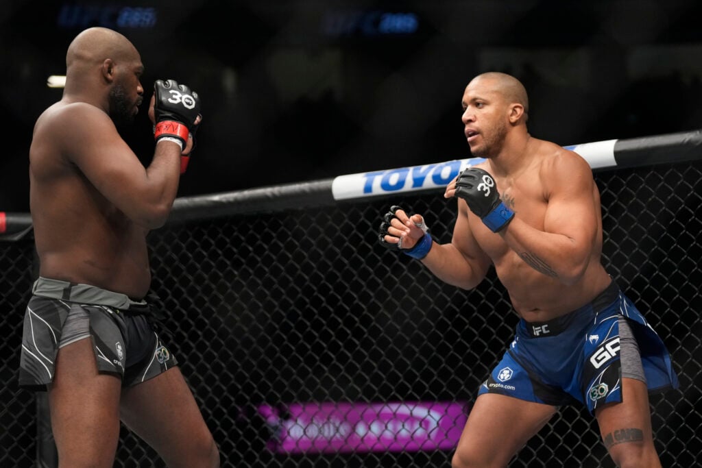 MMA: MAR 04 UFC 285