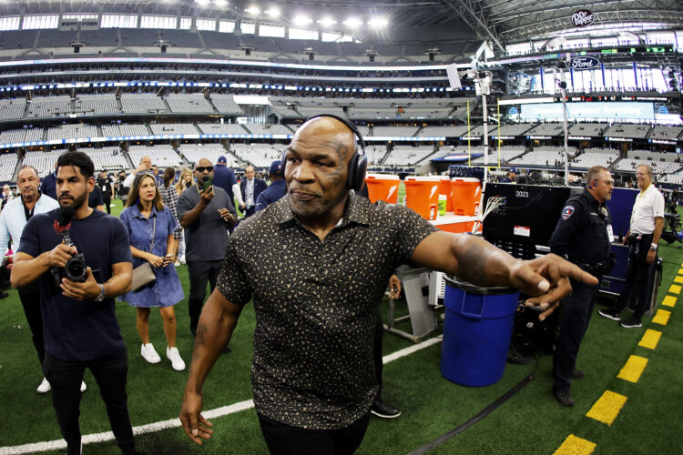 Photo by Ron Jenkins/Getty Images