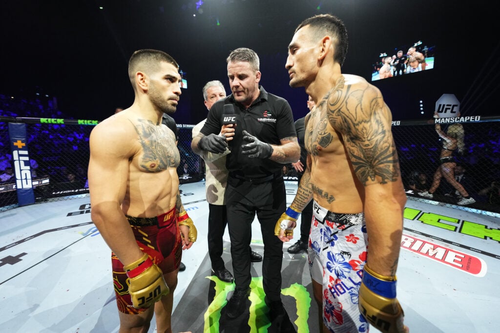 UFC 308: Topuria v Holloway