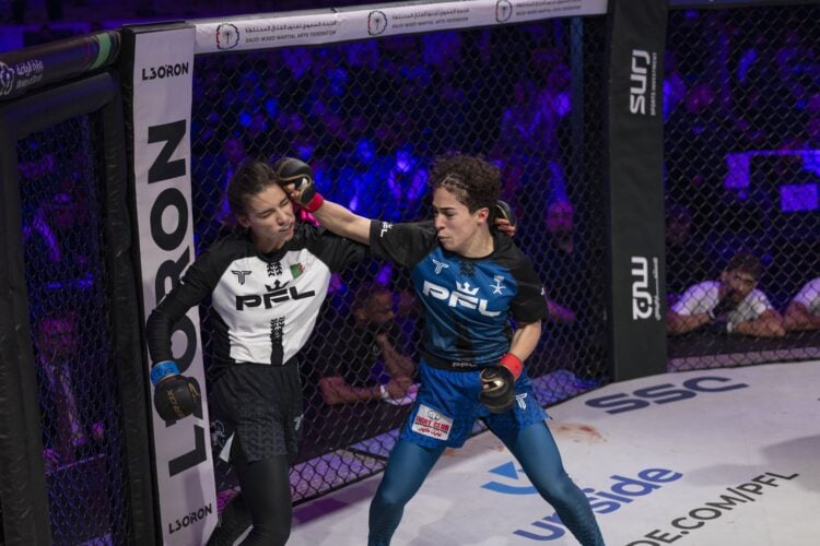 Hattan Alsaif punches