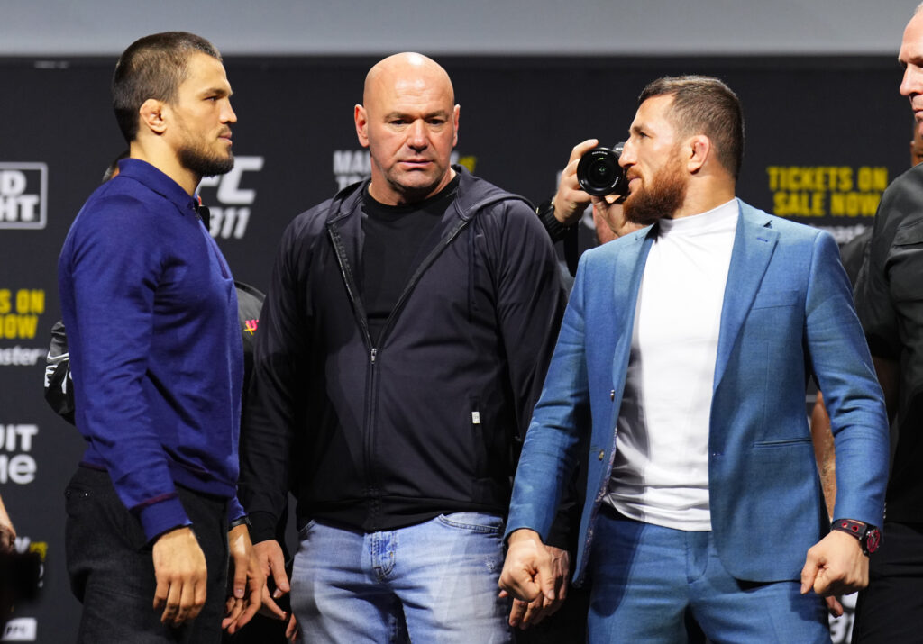 Umar Nurmagomedov faces off with Merab Dvalishvili, as Dana White stands between them