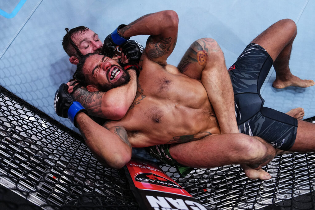 Michael Chiesa, Max Griffin