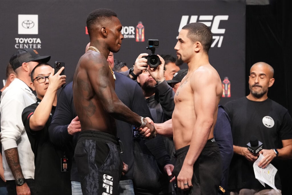 Israel Adesanya, Robert Whittaker