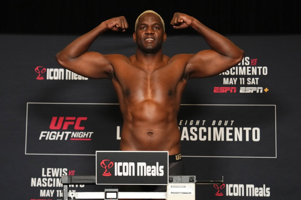 UFC Fight Night: Lewis vs Nascimento Weigh-in