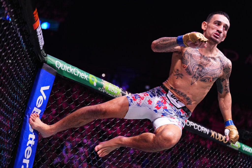 UFC 308: Topuria v Holloway