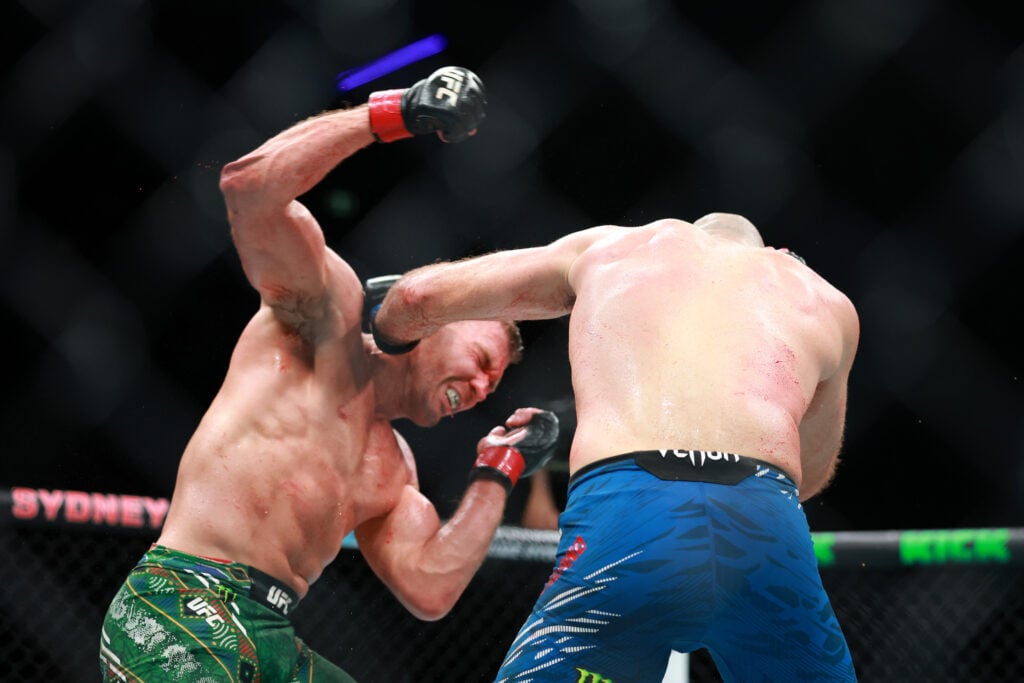UFC 312: Du Plessis v Strickland 2