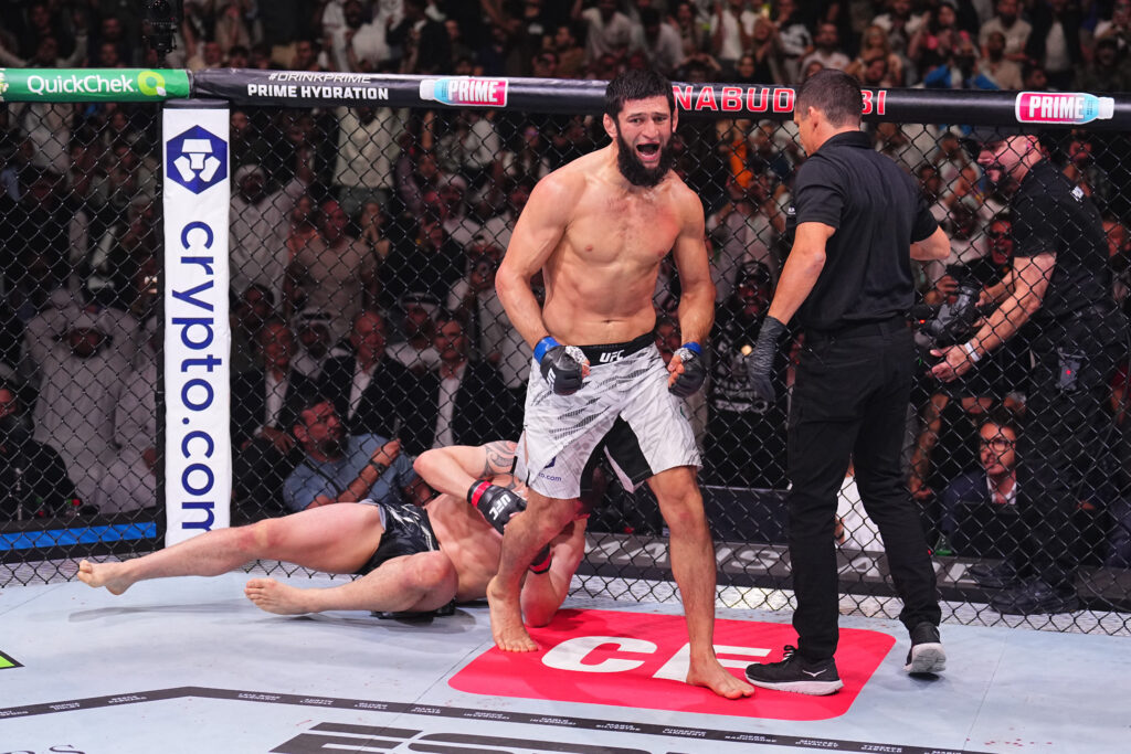 UFC 308: Whittaker v Chimaev