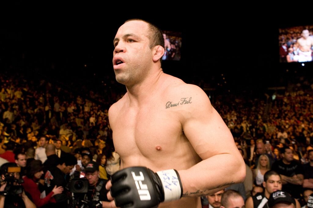 Wanderlei Silva steps into the Octagon at UFC 79