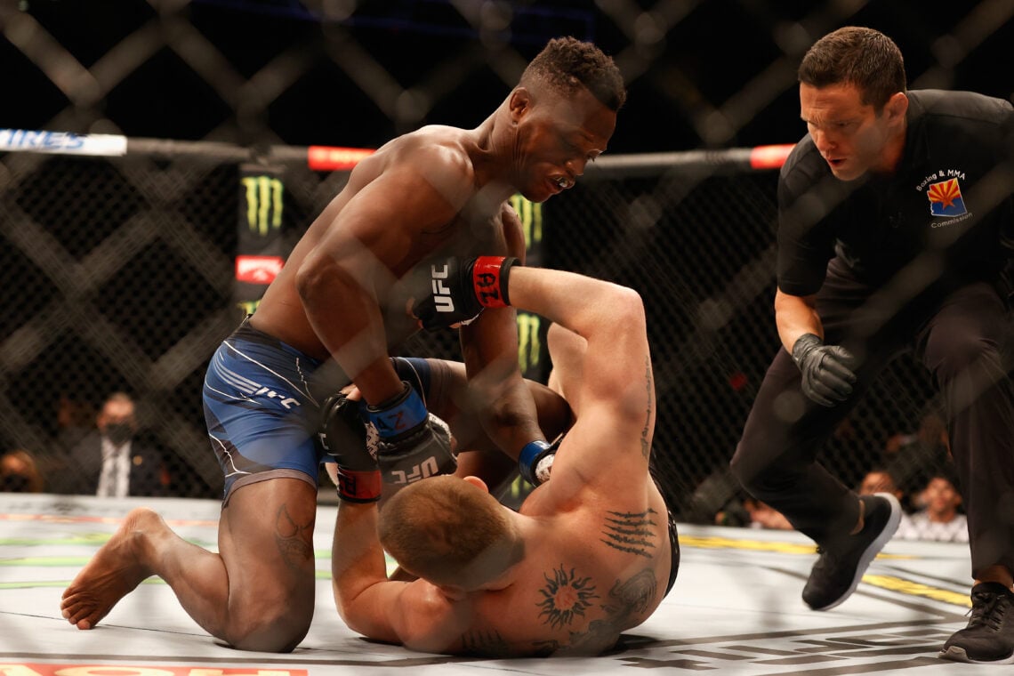 GLENDALE, ARIZONA - JUNE 12: Terrance McKinney fights Matt Frevola during their UFC 263 lightweight match at Gila River Arena on June 12, 2021 in G...
