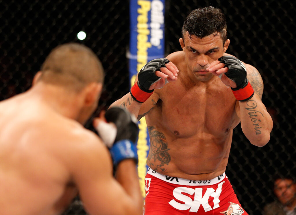 Vitor Belfort fighting Dan Henderson