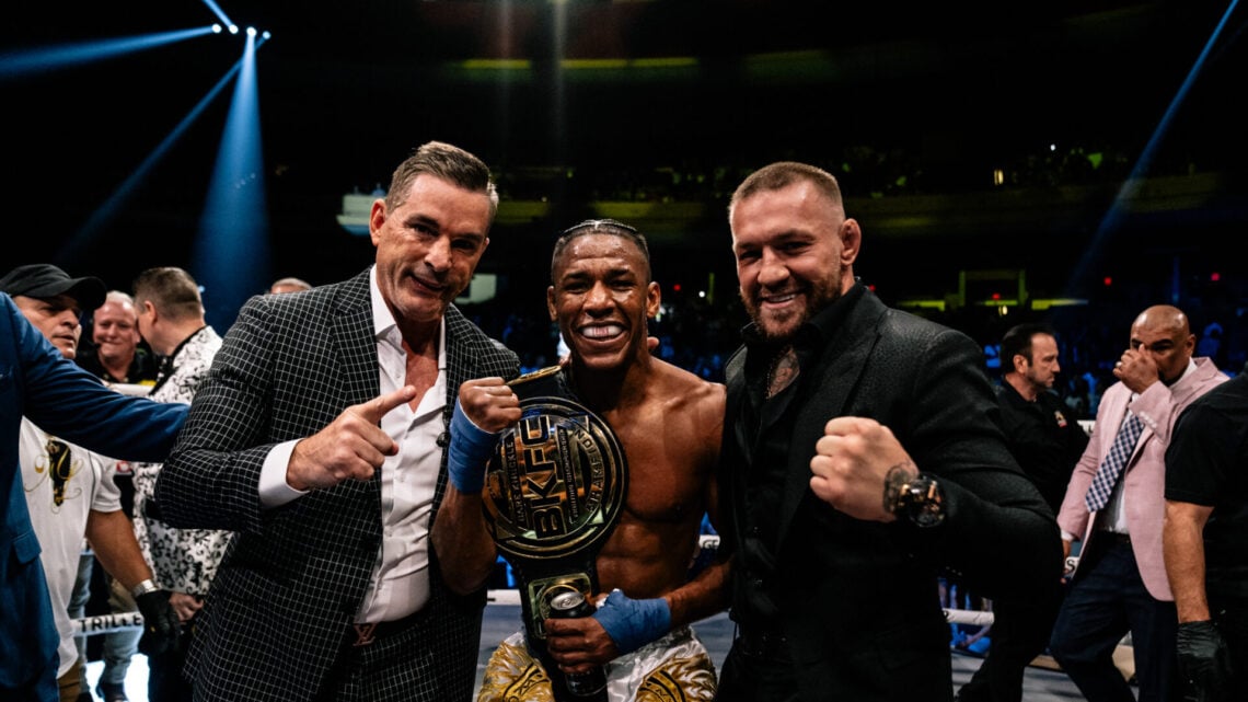 Image of Alberto Blas at BKFC 66 with David Feldman and Conor McGregor